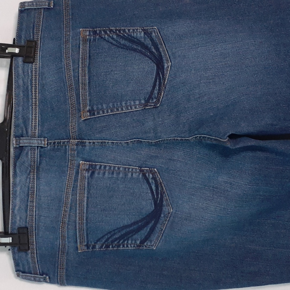 Style & Co Women Denim Jean's Size 14WP Straight Leg Medium Wash